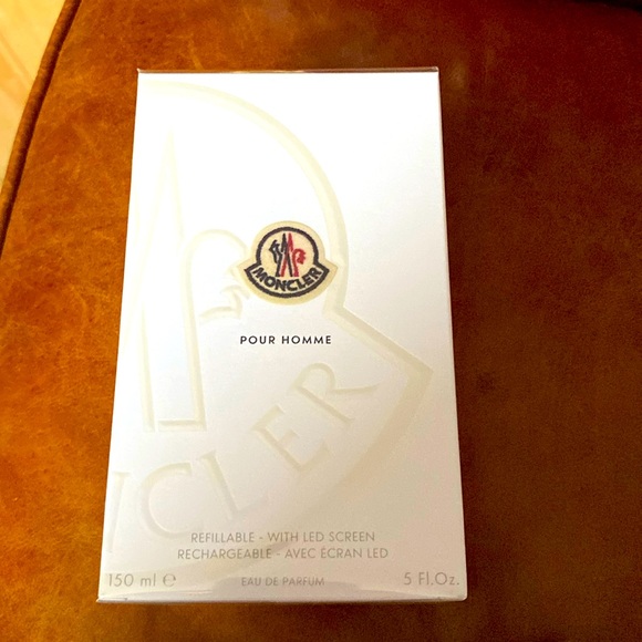 Moncler Other - Pour home Moncler  refillable , with led screen(authentic)
